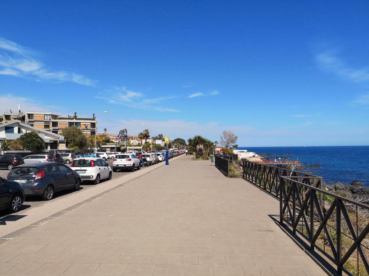 La Lampara Apartment Aci Castello Dış mekan fotoğraf